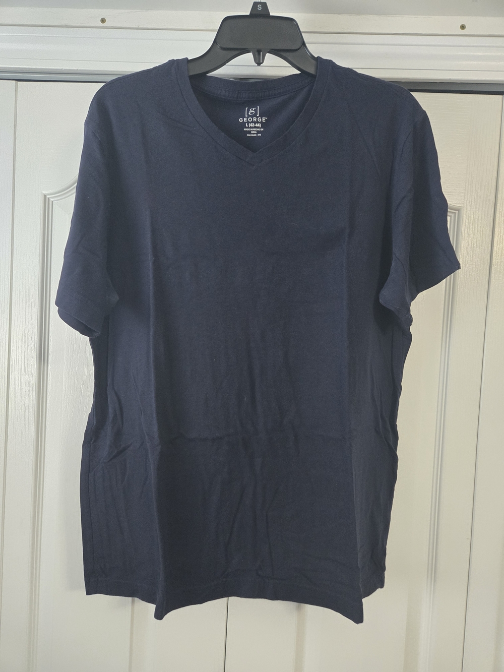 George Men’s Dark Navy V-Neck Short Sleeve Tee